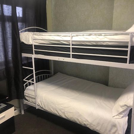 Ultimate Family Guest House بلاكبول المظهر الخارجي الصورة