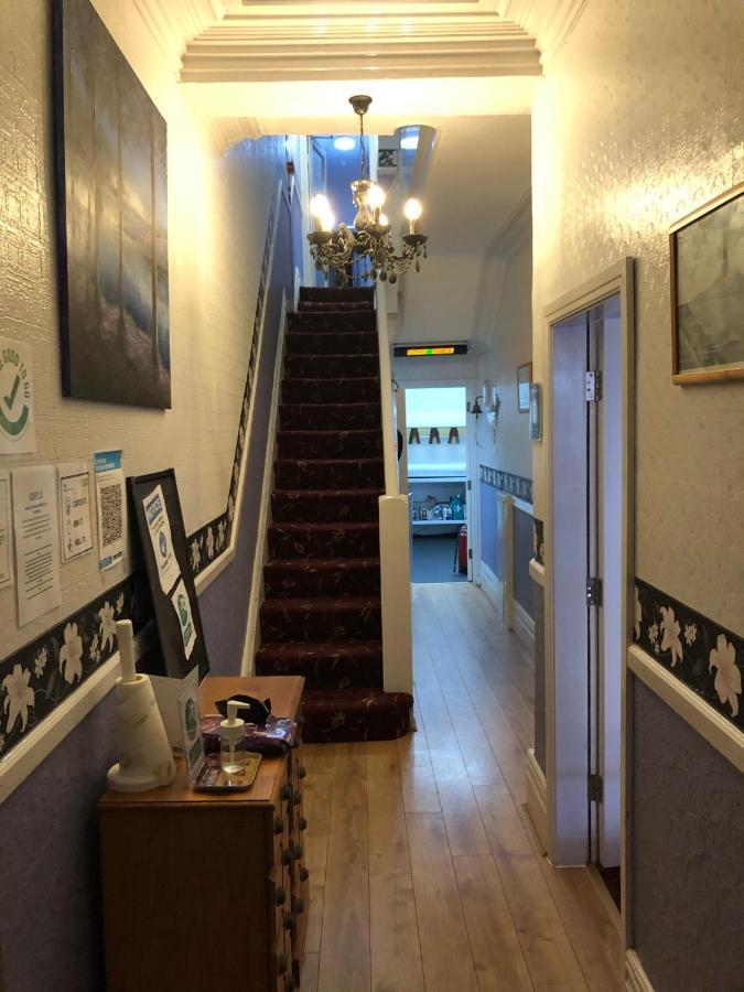Ultimate Family Guest House بلاكبول المظهر الخارجي الصورة