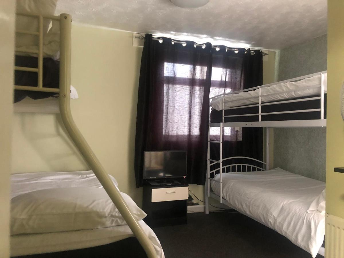 Ultimate Family Guest House بلاكبول المظهر الخارجي الصورة